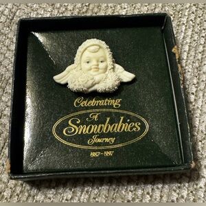 A SnowBabies Journey 1997 Bisque Friendship Pin